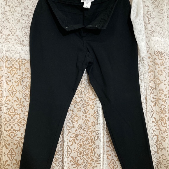 Pure Energy black dressy legging pants - Picture 4 of 4
